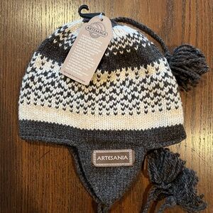Artesania knit hat , new